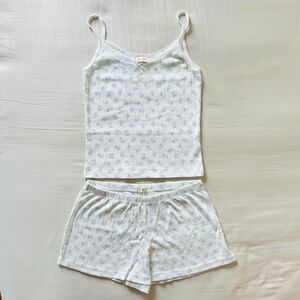 BNWT Brandy Melville/John Galt white and baby blue teddy bears set